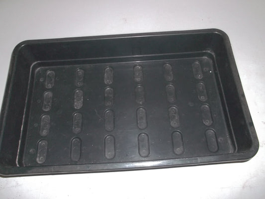 1 x Sturdy seed tray