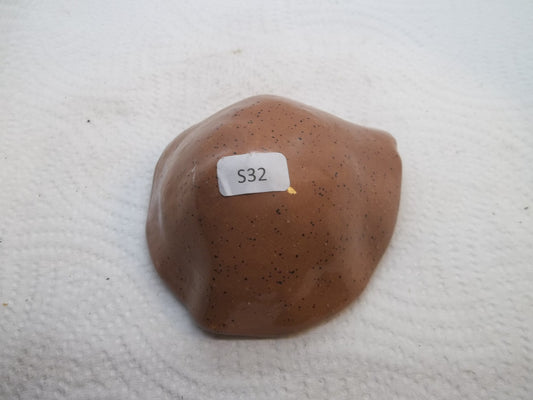 Clay Mushroom S32 (Small)